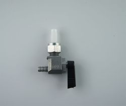 RUBINETTO BENZINA A SQUADRO M12X1con dado